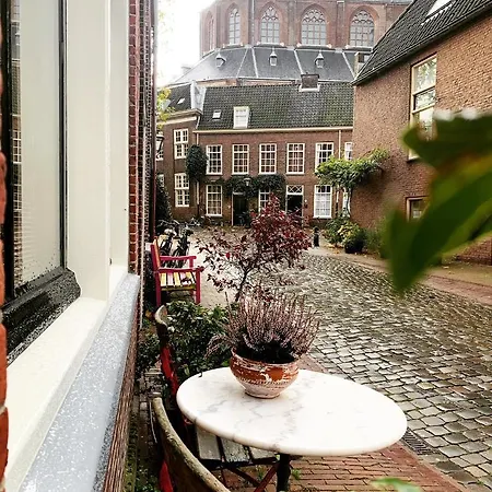 De Pelgrimsplaats Leiden