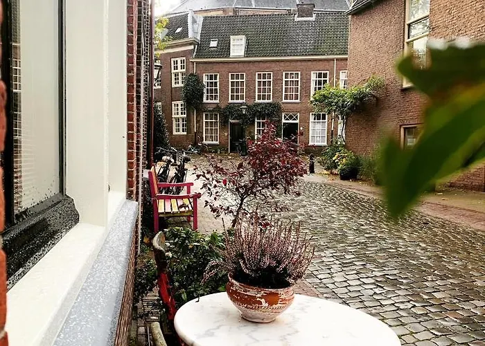 De Pelgrimsplaats ライデン